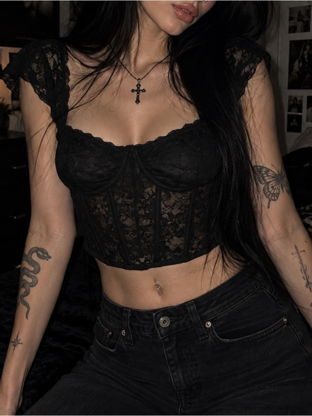 Black Lace Doll Sleeve Corset Crop Top - Women’s Stylish Must Have Essentials